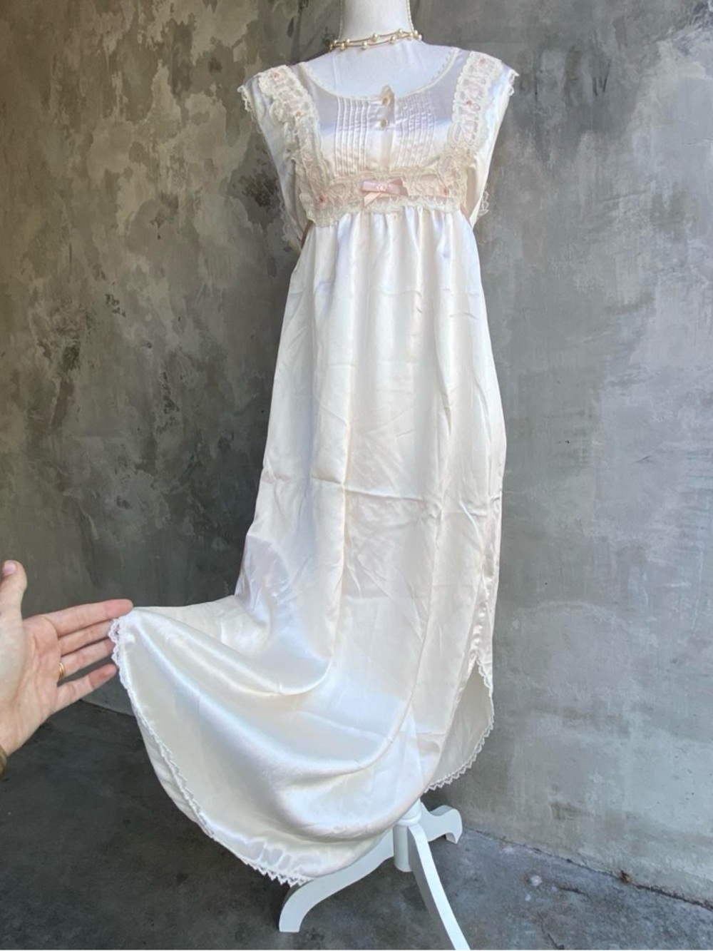 Vintage 80s Cream Coquette Milkmaid Satin Lace Maxi Dress - Picture 3 of 4